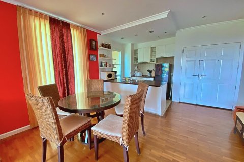 Condo in Hua Hin, Thailand, 2 bedrooms  № 125143 - photo 4