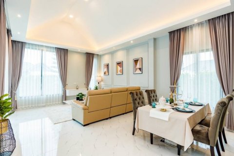 Villa in Cha-am, Thailand 3 bedrooms № 86319 - photo 8