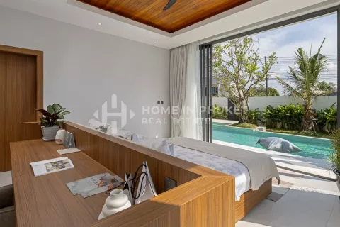 House in Phuket, Thailand 3 bedrooms № 131384 - photo 21