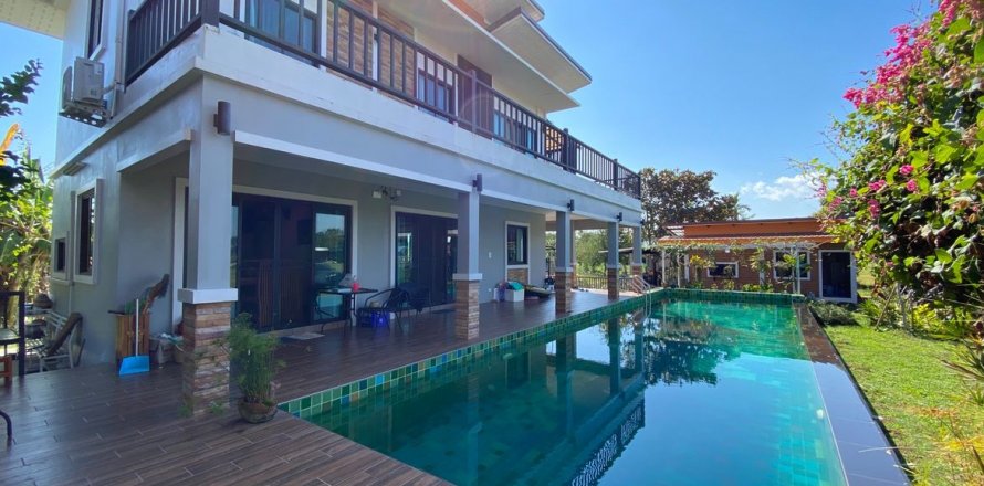 Maison à Chiang Mai, Thaïlande 2 chambres № 75874