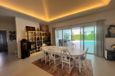 Villa in Hua Hin, Thailand 3 bedrooms № 121138 - photo 5