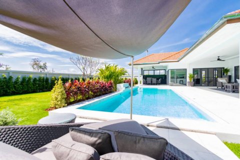 Villa in Hua Hin, Thailand 3 bedrooms № 125955 - photo 3