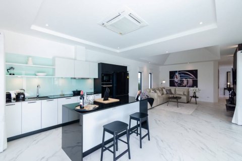 Villa in Hua Hin, Thailand 3 bedrooms № 125955 - photo 9