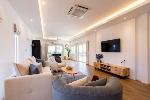 Villa in Hua Hin, Thailand 3 bedrooms № 125956 - photo 4