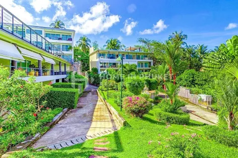 Кондоминиум с 1 спальней в Кароне, Таиланд № 131110 - фото 2