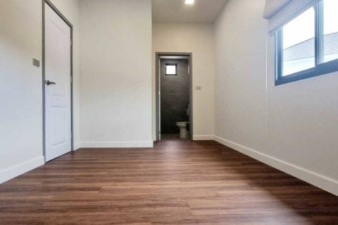 Villa in Sattahip, Thailand 3 bedrooms № 132773 - photo 8