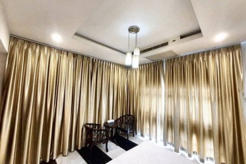 Townhouse in Bangkok, Thailand 4 bedrooms № 101642 - photo 9