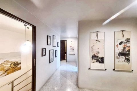 Townhouse in Bangkok, Thailand 4 bedrooms № 101642 - photo 8