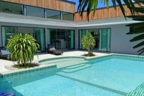 Вилла в Раваи, Таиланд с 4 спальнями  № 86550 - фото 1