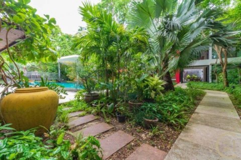 Кондоминиум с 3 спальнями в Хуа Хине, Таиланд № 132699 - фото 8