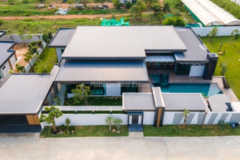 Дом в Паттайе, Таиланд с 6 спальнями  № 78856 - фото 1