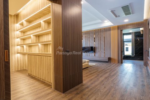 Дом в Паттайе, Таиланд с 6 спальнями  № 78856 - фото 17