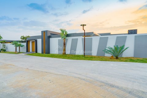 Дом в Паттайе, Таиланд с 6 спальнями  № 78856 - фото 11