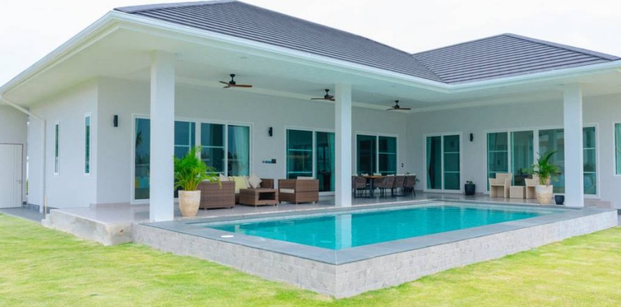 Villa in Hua Hin, Thailand 3 bedrooms № 86607