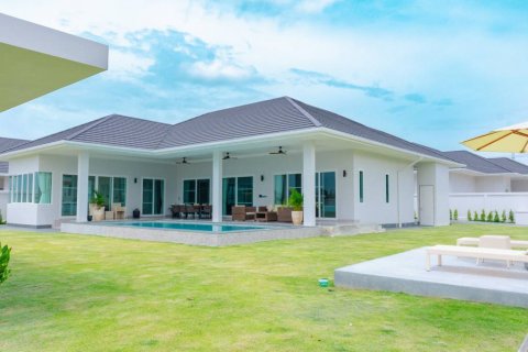 Villa in Hua Hin, Thailand 3 bedrooms № 86605 - photo 1