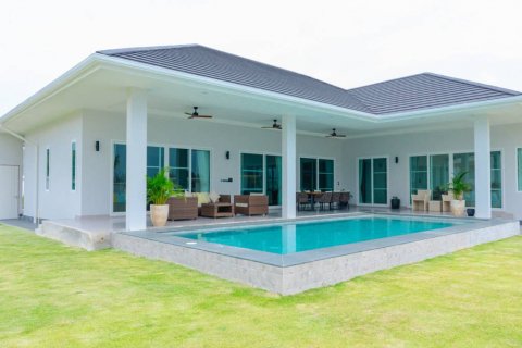 Villa in Hua Hin, Thailand 3 bedrooms № 86605 - photo 3
