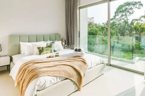 House in Phuket, Thailand 4 bedrooms № 131353 - photo 19