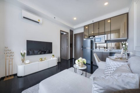 Condo in Bangkok, Thailand, 1 bedroom  № 132665 - photo 2