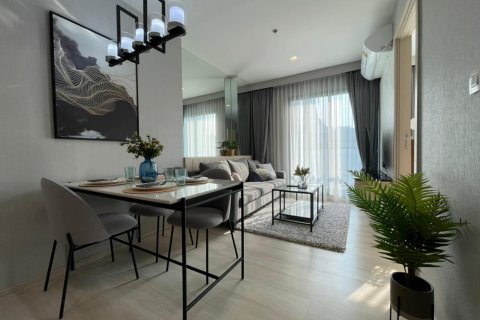 Condo in Bangkok, Thailand, 2 bedrooms  № 143251 - photo 9