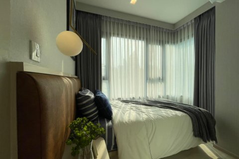 Condo in Bangkok, Thailand, 2 bedrooms  № 143251 - photo 4