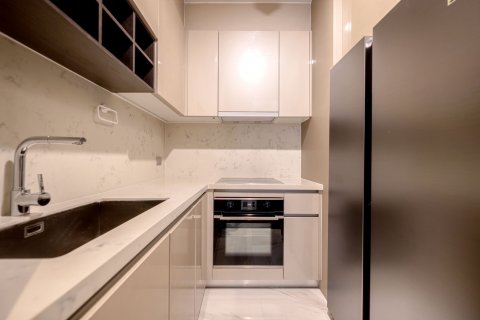 Condo in Bangkok, Thailand, 2 bedrooms  № 143250 - photo 15