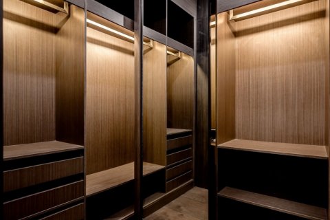 Condo in Bangkok, Thailand, 2 bedrooms  № 143250 - photo 10