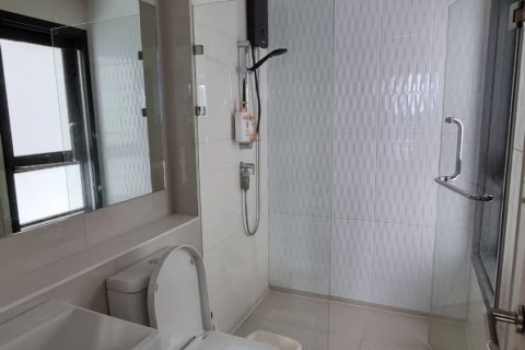 Condo in Bangkok, Thailand, 2 bedrooms  № 143249 - photo 6