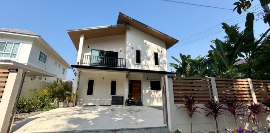House in Chiang Mai, Thailand 4 bedrooms № 119523