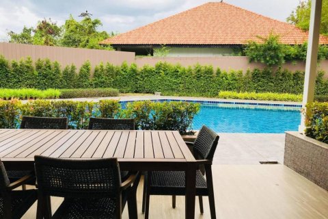 Villa in Hua Hin, Thailand 2 bedrooms № 144601 - photo 2