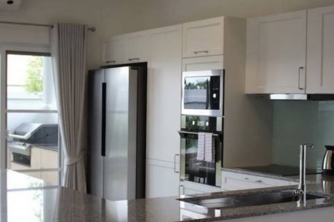 Villa in Hua Hin, Thailand 3 bedrooms № 144599 - photo 4