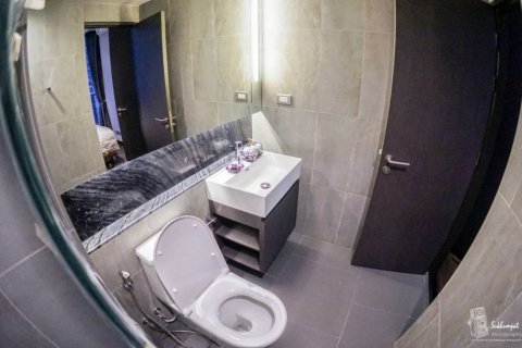 Кондоминиум с 1 спальней в Бангкоке, Таиланд № 144596 - фото 6