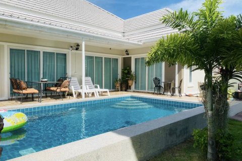 Villa in Hua Hin, Thailand 3 bedrooms № 144600 - photo 1