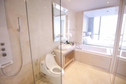 Кондоминиум с 2 спальнями в Бангкоке, Таиланд № 143207 - фото 13