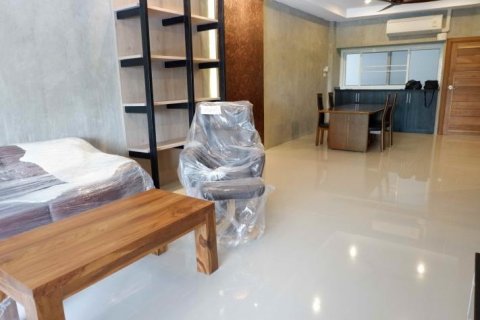 Кондоминиум с 3 спальнями в Бангкоке, Таиланд № 143209 - фото 1