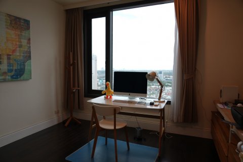 Кондоминиум с 3 спальнями в Бангкоке, Таиланд № 143210 - фото 16