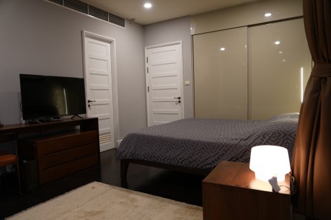 Кондоминиум с 3 спальнями в Бангкоке, Таиланд № 143210 - фото 11