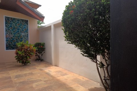 Villa in Pattaya, Thailand 3 bedrooms № 130446 - photo 8