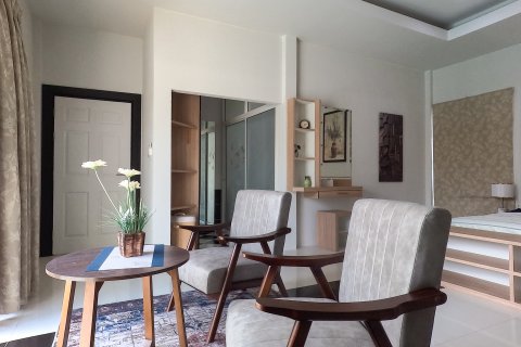 Villa in Pattaya, Thailand 3 bedrooms № 130446 - photo 23