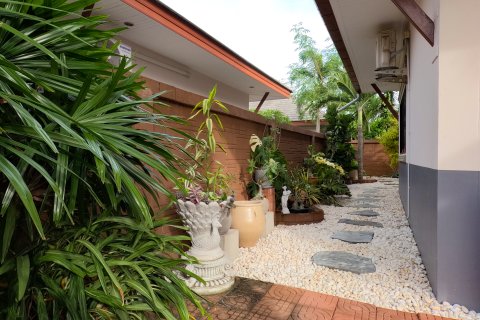 Вилла в Паттайе, Таиланд с 3 спальнями № 130444 - фото 9