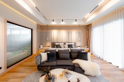 Chalet de 5 dormitorios en Pattaya, Tailandia № 130447 - foto 11