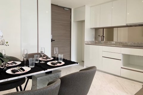 Condo in Khlong Toei, Bangkok, Thailand, 2 bedrooms  № 126364 - photo 3