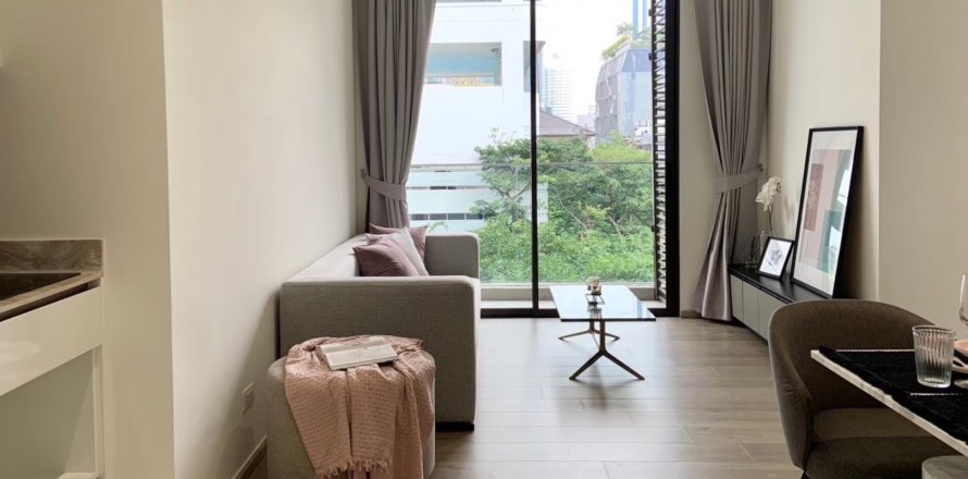 Condo in Khlong Toei, Bangkok, Thailand, 2 bedrooms  № 126364