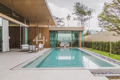 Дом в Пхукете, Таиланд с 4 спальнями  № 131729 - фото 1