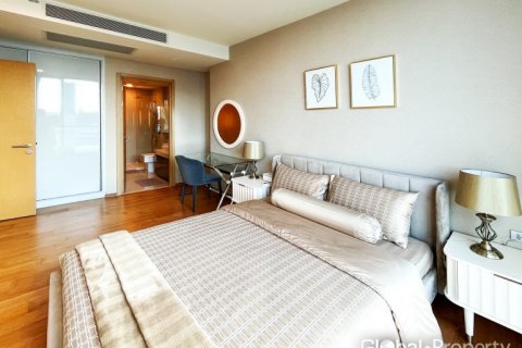 Кондоминиум с 3 спальнями в Бангкоке, Таиланд № 132306 - фото 29