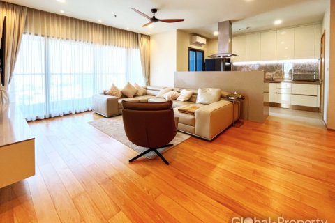 Кондоминиум с 3 спальнями в Бангкоке, Таиланд № 132306 - фото 15