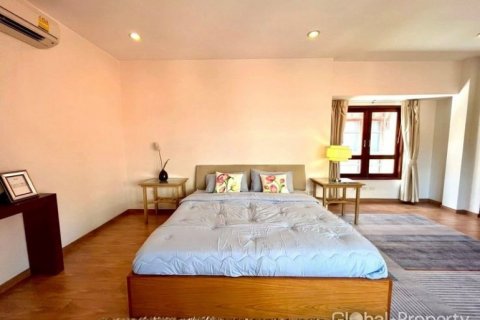 House in Pattaya, Thailand 4 bedrooms № 132310 - photo 11