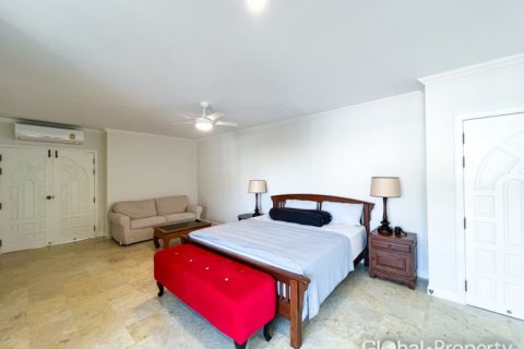 Кондоминиум с 5 спальнями в Паттайе, Таиланд № 132307 - фото 30