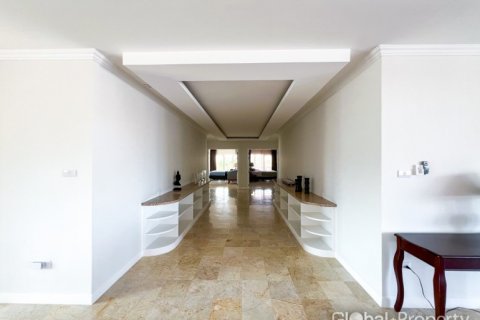 Кондоминиум с 5 спальнями в Паттайе, Таиланд № 132307 - фото 15