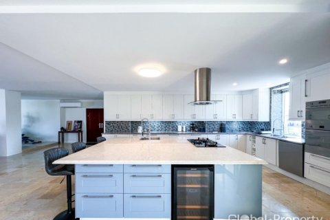 Кондоминиум с 5 спальнями в Паттайе, Таиланд № 132307 - фото 14