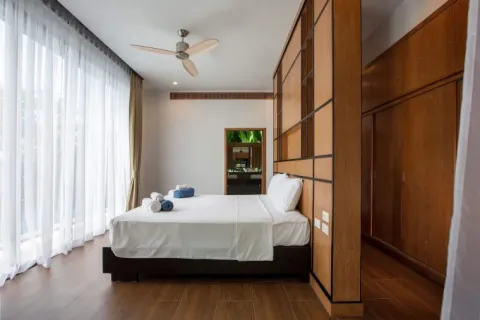 Villa in Phuket, Thailand 2 bedrooms № 107202 - photo 8